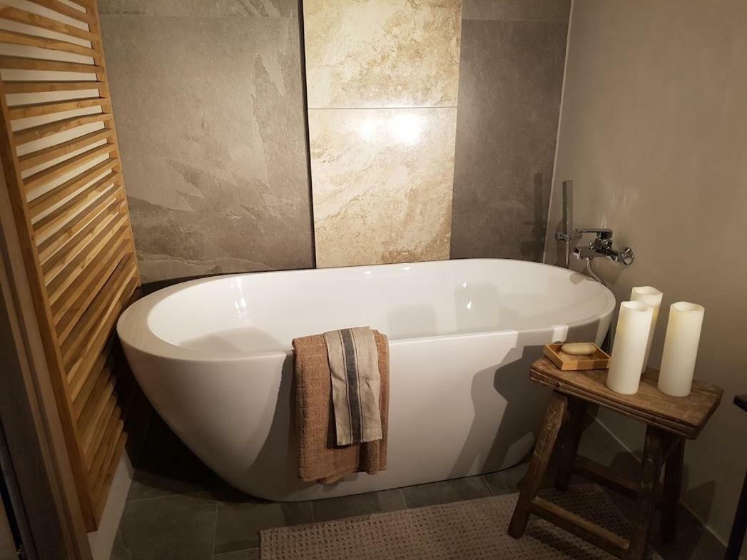 Your Secret Place To Stay - Therme Meran Esterno foto